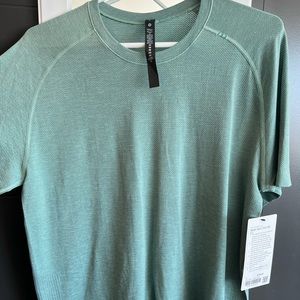 Men’s Lululemon Shirt